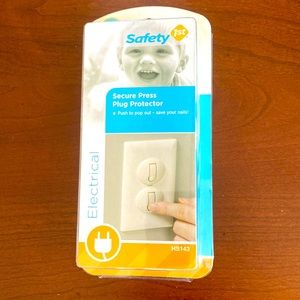 Plug outlet protectors